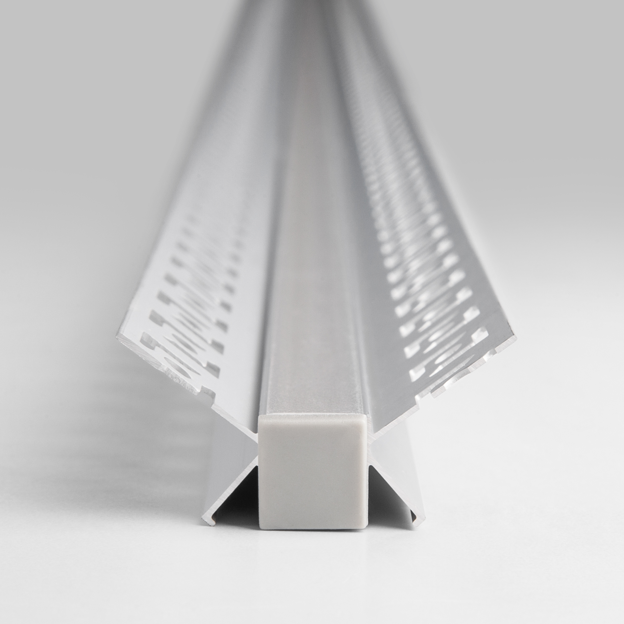 Встраиваемый угловой алюминиевый профиль для светодиодной ленты Elektrostandard LL-2-ALP014 4690389170577 (внутр. угол)