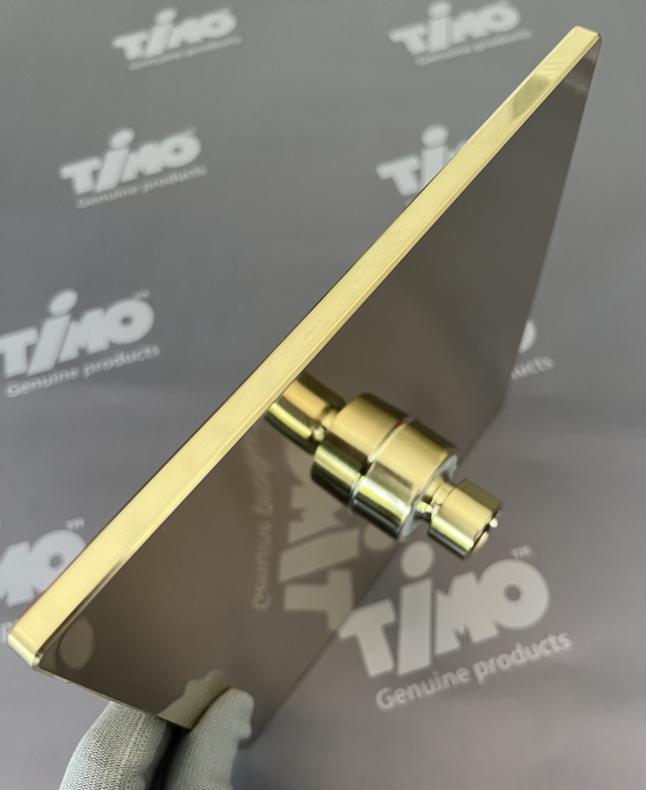 Душевой комплект Timo Petruma SX-5059/17SM с термостатом золото матовое