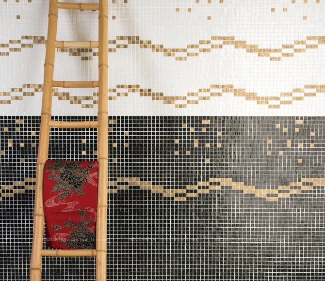 Золотая плитка-мозаика в ванной комнате: янтарная комната найдена