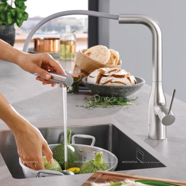 Смеситель Grohe Essence New 30270DC0 для кухонной мойки с выдвижным изливом - 5 изображение
