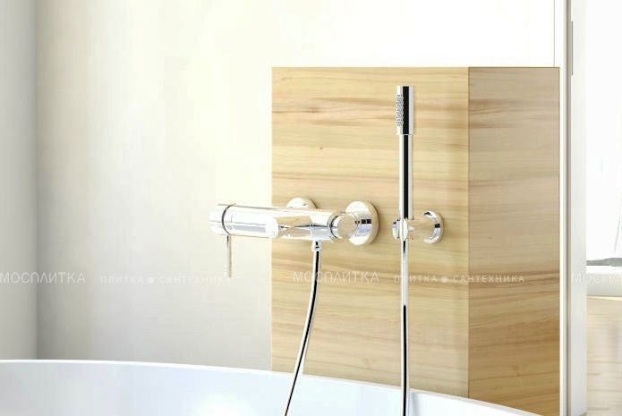Смеситель Grohe Essence New 33624001 для ванны с душем - изображение 3