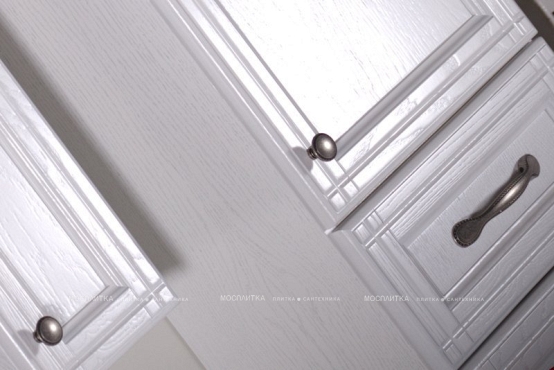 Шкаф-пенал ASB-Woodline Берта 40/2 белый, патина серебро массив ясеня - 4 изображение